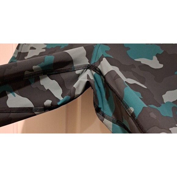 Lululemon Adapted State High-Rise Jogger Crop Pant Heritage 365 Camo Tidewater 6 - Picture 4 of 11